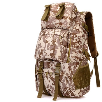 Туристически чанти за мъже и жени - подходящи също така за пътуване и туризъм - различни модели - камуфлажни и едноцветни