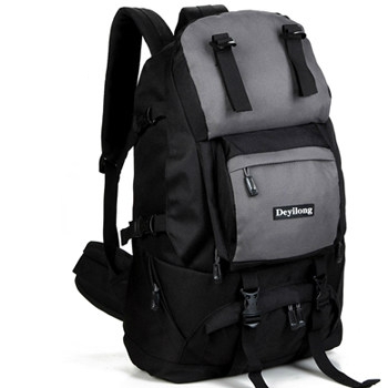 Туристически чанти за мъже и жени - подходящи също така за пътуване и туризъм - различни модели - камуфлажни и едноцветни