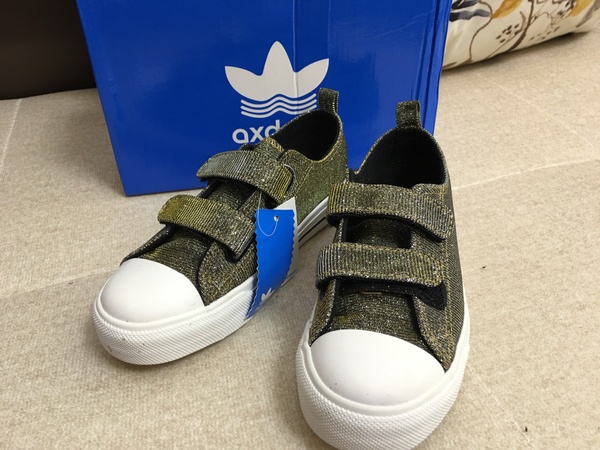 Παιδικά παπούτσια για αγόρια 15 Μοντέλα