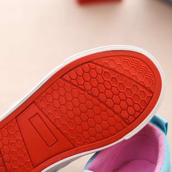 Παιδικά παπούτσια σε ροζ και  μπλε χρώμα