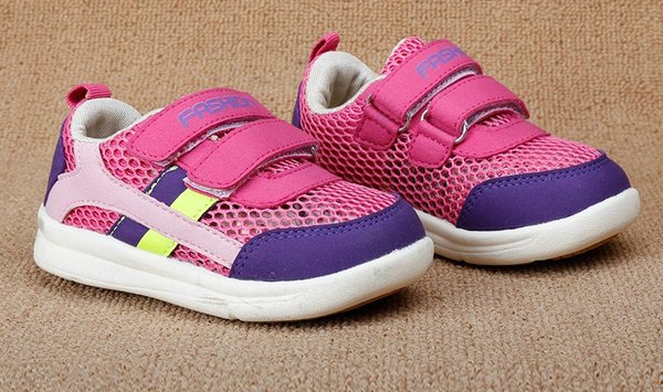 Παιδικά παπούτσια για κορίτσια και αγόρια - 6 μοντέλα