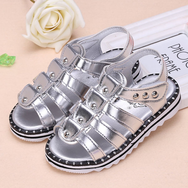 Παιδικό καλοκαιρινό ασημένια και χρυσά σανδάλια για τα κορίτσια - 3 μοντέλα από δερματίνη