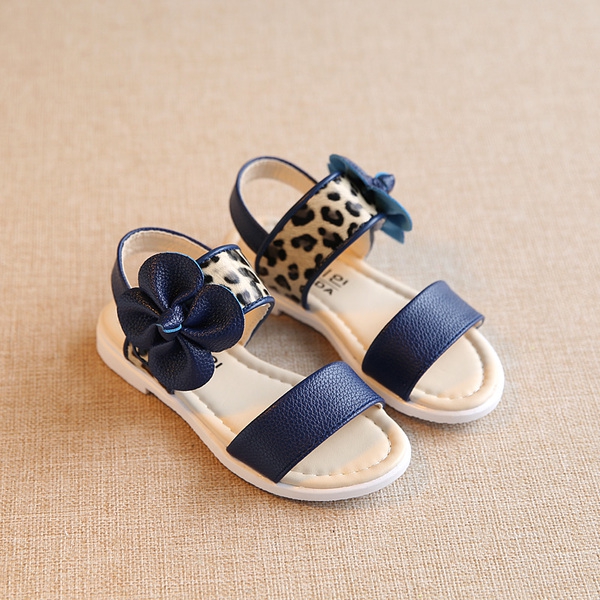 Τα παιδιά καθημερινά πέδιλα με κορδέλα σε ροζ, φούξια και μαύρο