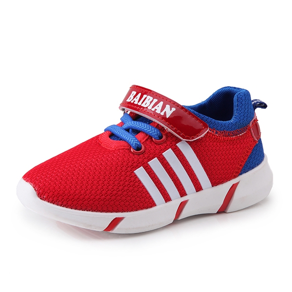 Παιδικά αθλητικά παπούτσια για αγόρια σε μαύρο, γκρι και κόκκινο χρώμα