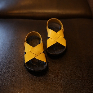 Летни детски сандали за момчета - три цвята - бели, сини и жълти 