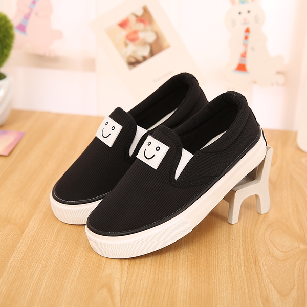 Παιδικά υποδήματα κόκκινα και μπλε για αγόρια