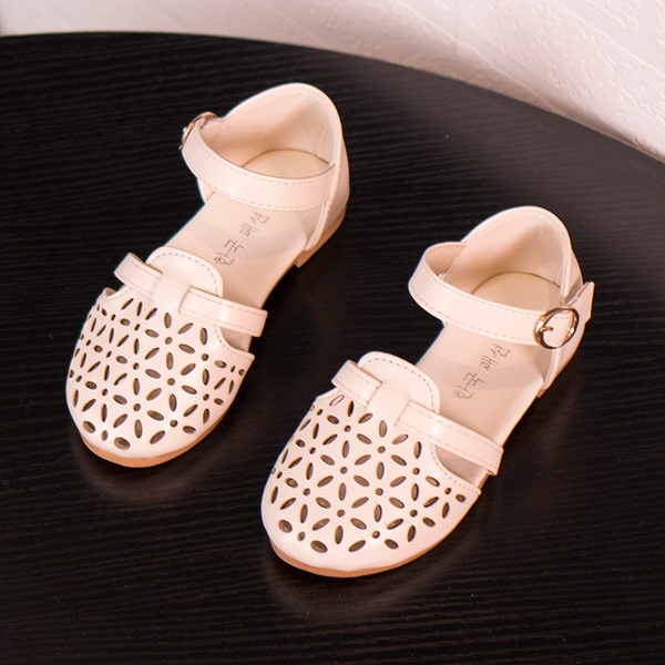 Παιδικά σανδάλια για τα κορίτσια - μπεζ, μπλε και ροζ