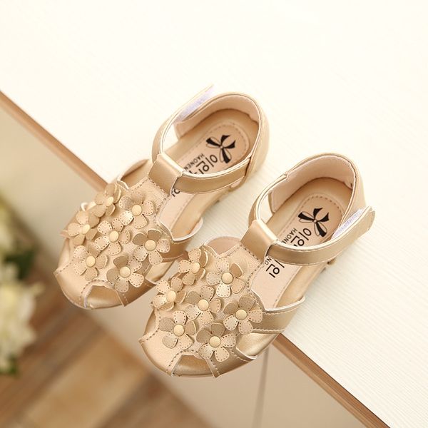 Παιδικά σανδάλια για τα κορίτσια - λευκό, ροζ και καφέ