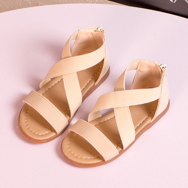 Παιδική κομψά σανδάλια σε τρία διαφορετικά μοντέλα για τα κορίτσια