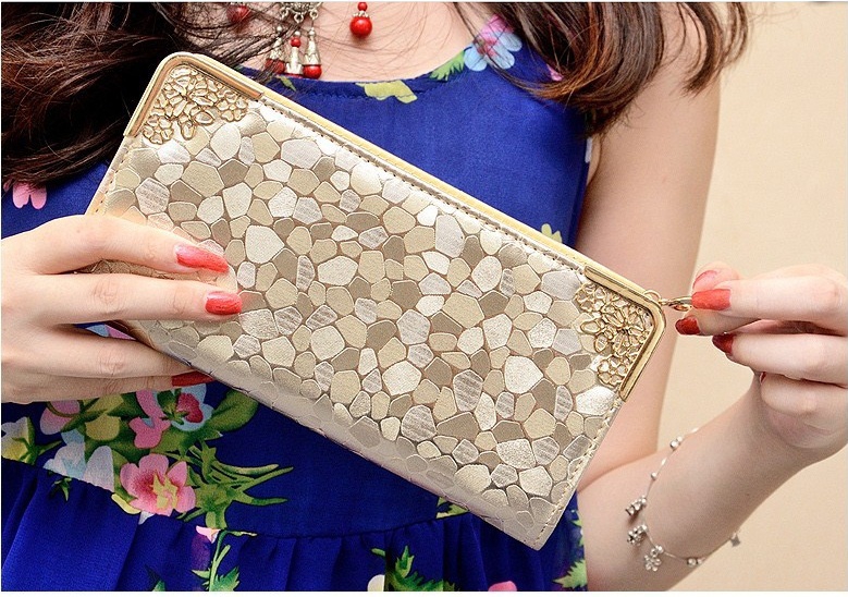 Дамски портмонета