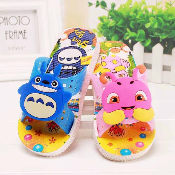 παντόφλες παιδιών για τα αγόρια - 6 μοντέλα με κινούμενες εικόνες των χαρακτήρων