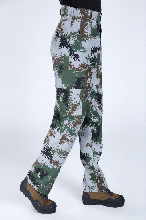 Камуфлажни панталони