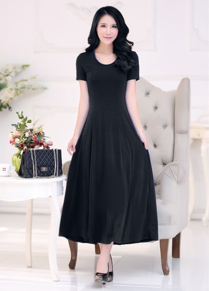 Κυρίες καλοκαίρι, ευρεία και μακρά βραδινά και casual φορέματα - αμάνικα, μικρό ή μακριά μανίκια - μπλε, μαύρο, κόκκινο κρασί, γ