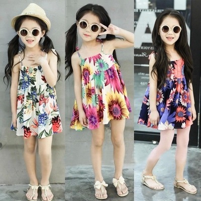 Τα παιδιά μετάξι casual φορέματα για τα μικρά κορίτσια - και κάποια χρωματικό μοντέλο του καλοκαιριού