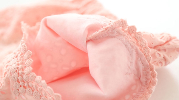 Детски дантелени къси панталони за момичета - три цвята - розови, тъмносини,  бели