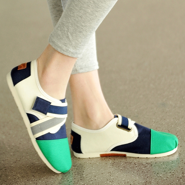 Дамски цветни мокасини 16 различни модела.