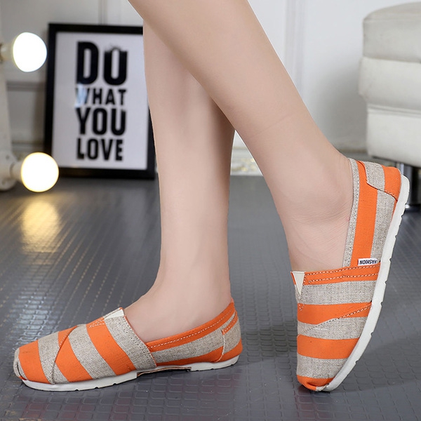 Дамски цветни мокасини 16 различни модела.