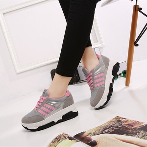 Γυναικεία καθημερινά αθλητικά παπούτσια από αφύσικη δέρμα σε 3 κορυφαία χρώματα