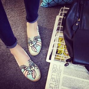 Κυρίες απλό πολύχρωμο loafers -για   την άνοιξη και το  φθινόπωρο