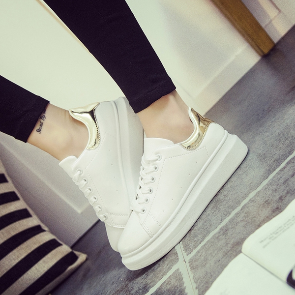 Дамски кецове изработени от лачена кожа - различни модели и цветове 