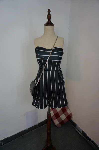 Дамски летен гащеризон тип бюстие