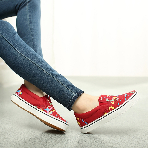 Дамски мокасини бял червен син и черен цвят