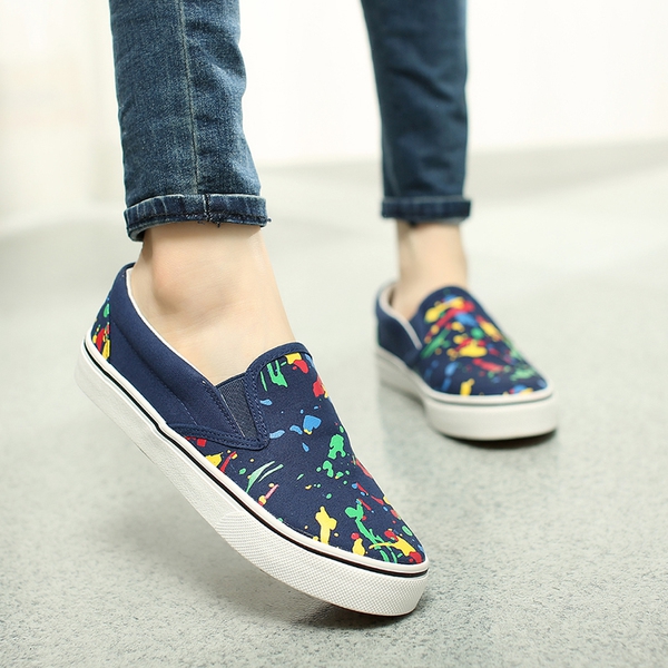 Дамски мокасини бял червен син и черен цвят