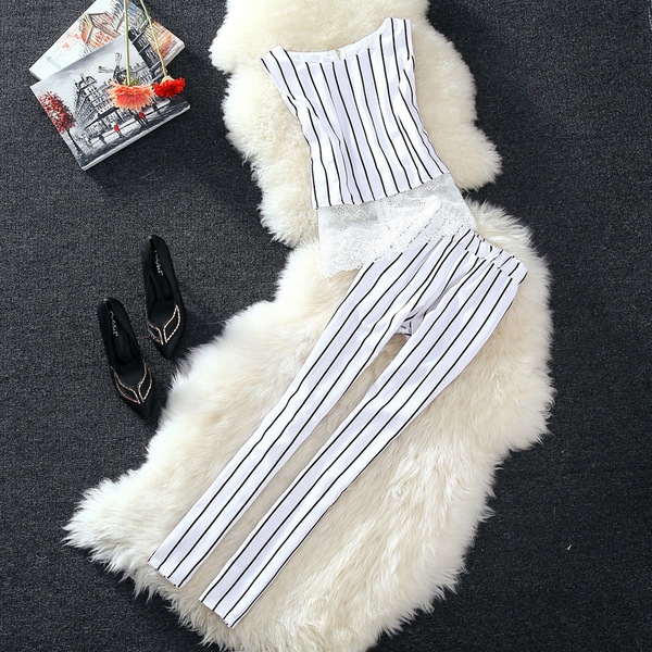 Дамски раиран комплект потник и панталони