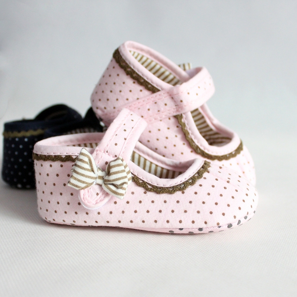 Бебешки прохождащи обувки два цвята