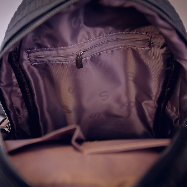 Дамски раници от изкуствена кожа - черен,сребрист и червен цвят 