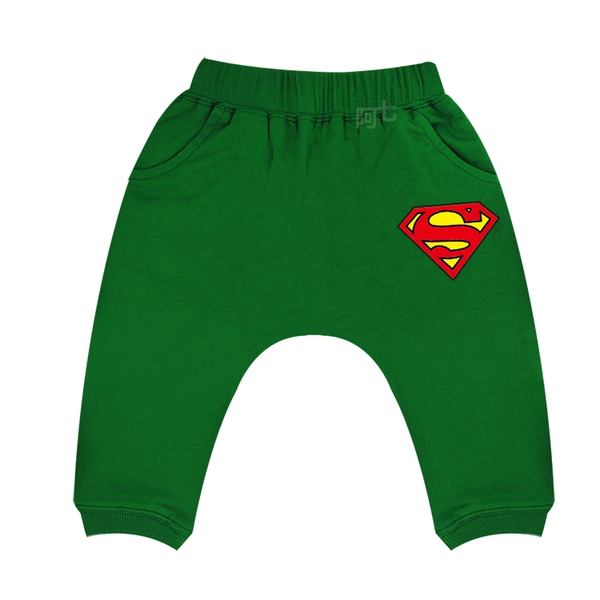  Къси панталони Супермен за момчета в 6 цвята.
