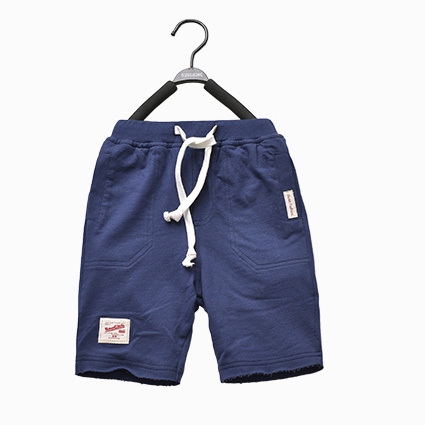 Детски къси панталони в четири цвята.