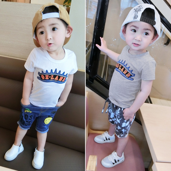 Тениски в бял и сив цвят за бебета момчета