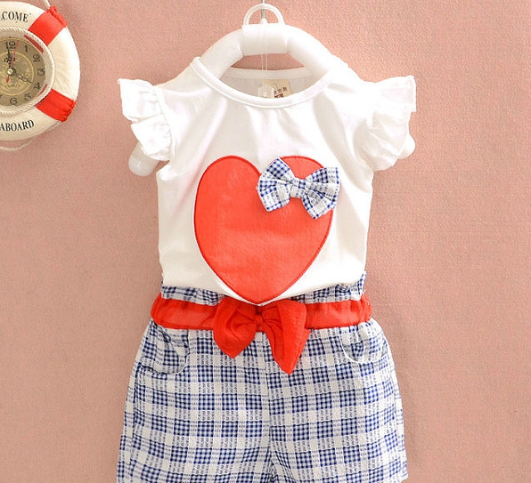 Бебешки летни комплекти за момичета в свежи цветове и модели.