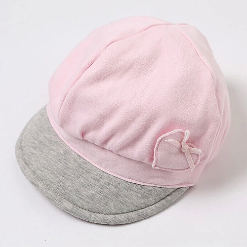 Детски шапки за момичета и момчета - розов цвят със сърце и бял с мечета