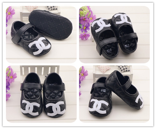 Бебешки обувки за прохождане в различни цветове и модели