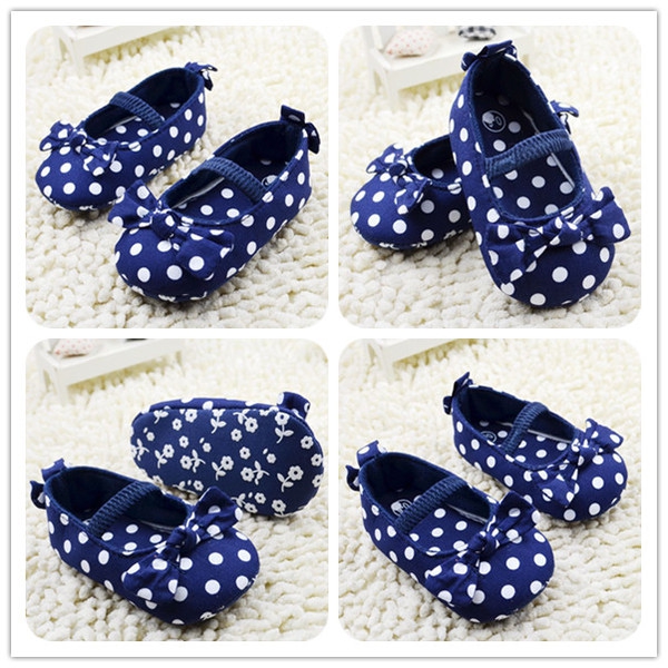 Бебешки обувки за прохождане в различни цветове и модели