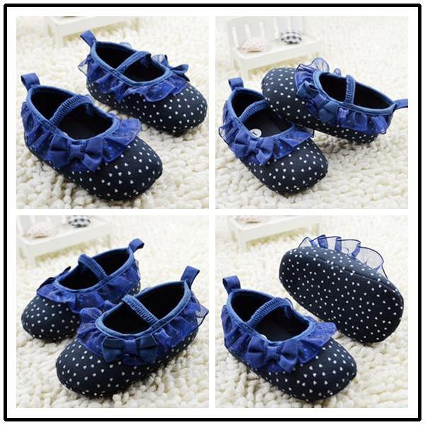 Бебешки обувки за прохождане в различни цветове и модели