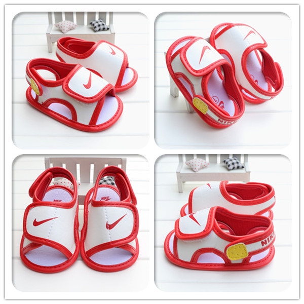 Βρεφικά παπούτσια  σε διαφορετικά σχέδια και χρώματα