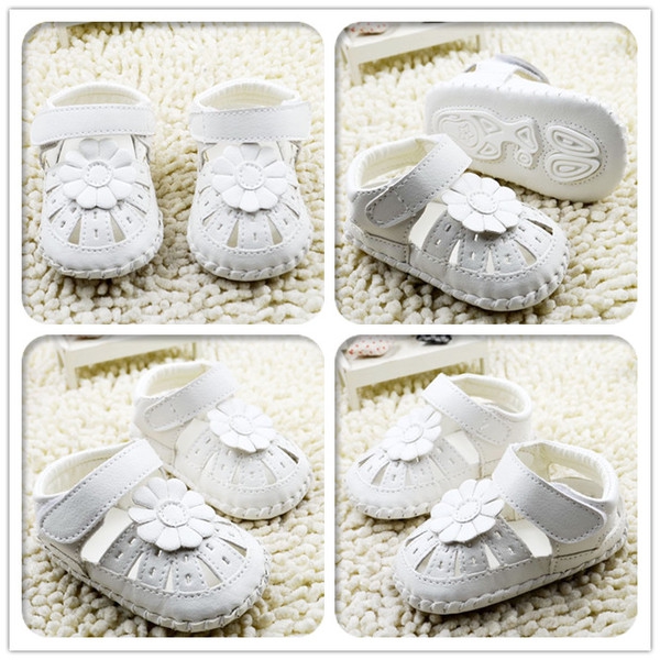Βρεφικά παπούτσια  σε διαφορετικά σχέδια και χρώματα