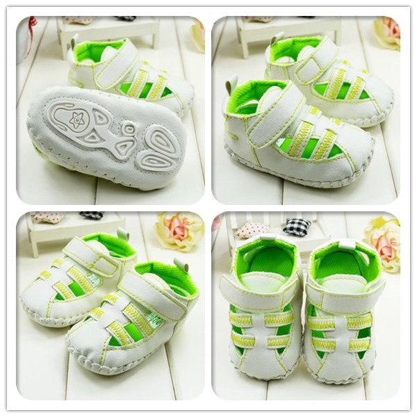 Βρεφικά παπούτσια  σε διαφορετικά σχέδια και χρώματα