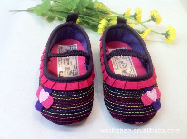 Бебешки обувки за прохождане за момичета