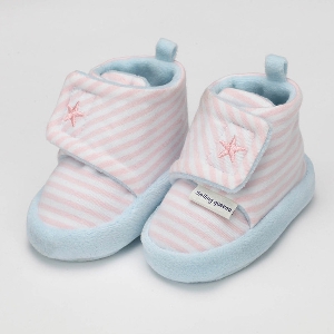 Бебешки обувки подходящи за момичета и момчета - 9 различни модела