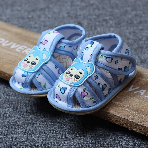 Παιδικά παπούτσια για αγόρια και κορίτσια - πολλά διαφορετικά μοντέλα και χρώματα