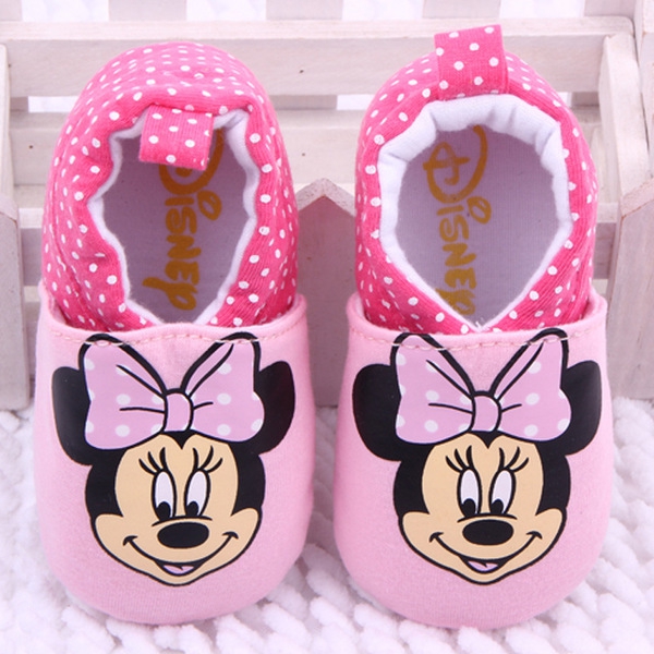 Παιδικά παπούτσια για αγόρια και κορίτσια - πολλά διαφορετικά μοντέλα και χρώματα