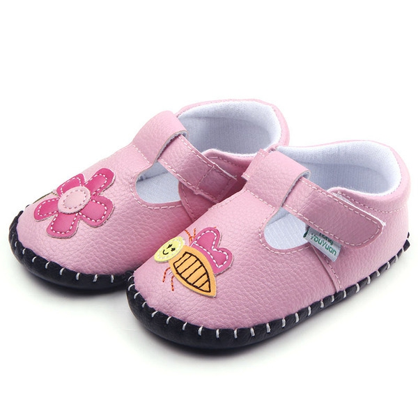 Παιδικά παπούτσια για αγόρια και κορίτσια - πολλά διαφορετικά μοντέλα και χρώματα