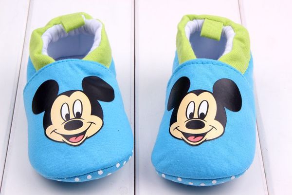 Παιδικά παπούτσια για αγόρια και κορίτσια - πολλά διαφορετικά μοντέλα και χρώματα