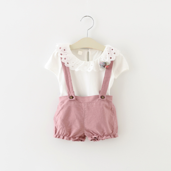Комплект за бебета - къси панталони с тиранти и бяла блуза с дантела