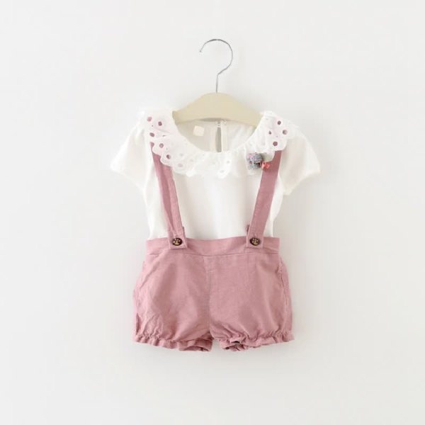 Комплект за бебета - къси панталони с тиранти и бяла блуза с дантела