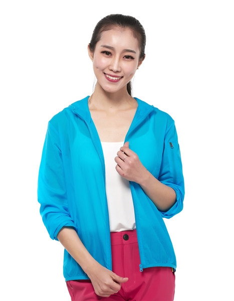 Дамско пролетно, лятно  и есенно яке - леко, водоустойчиво и бързосъхнещо